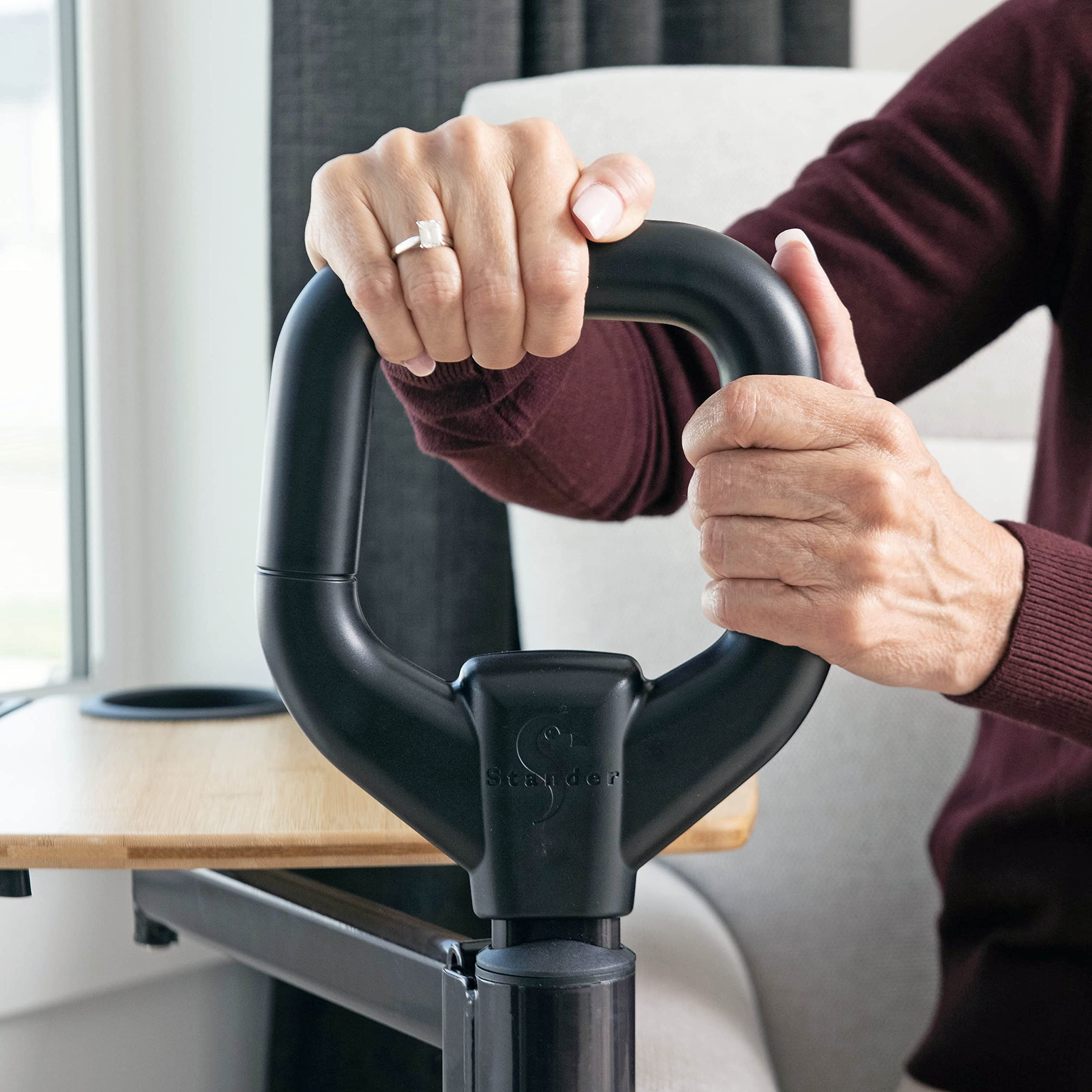 Able Life mango de apoyo ergonómico que aporta estabilidad al levantarse
