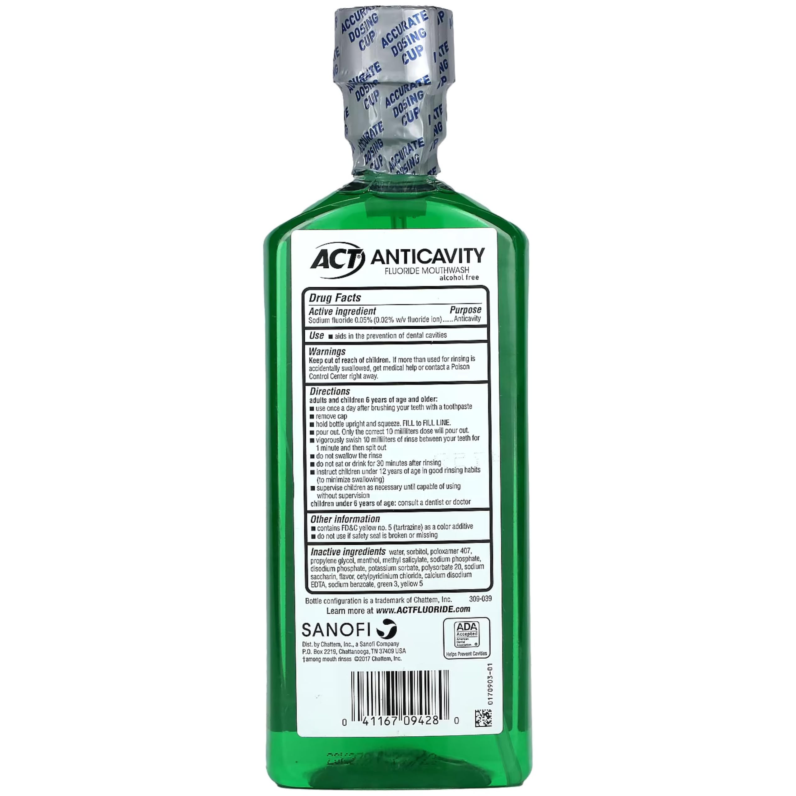 ACT enjuague anticaries en ambiente de baño, producto listo para la rutina matinal