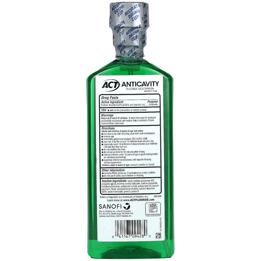 ACT enjuague anticaries en ambiente de baño, producto listo para la rutina matinal