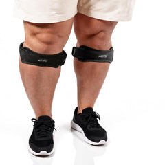 AGPTEK rodillera frontal mostrada en empaque — ajuste amplio y visible