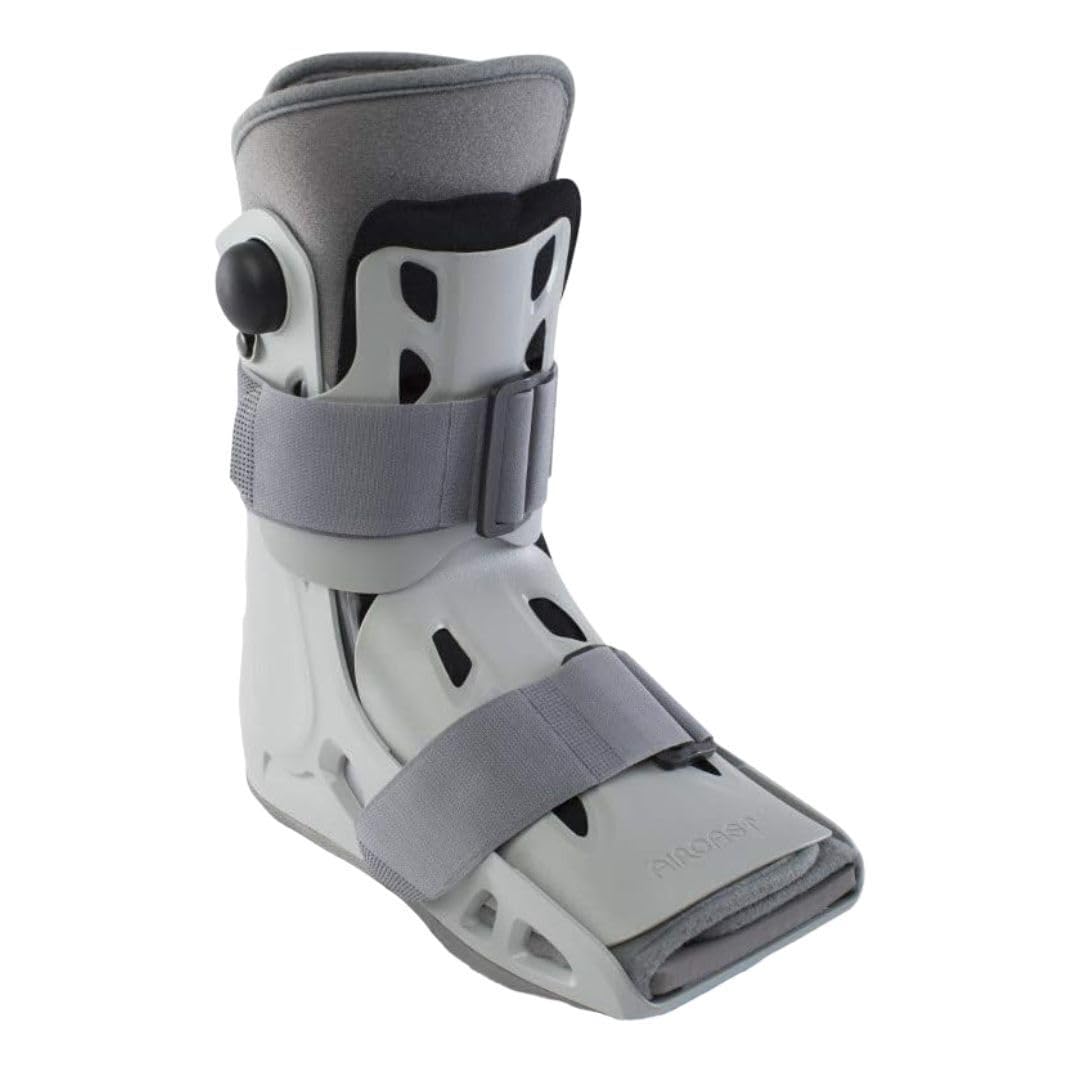AIRCAST vista frontal de la bota gris que muestra protección y ajuste cómodo