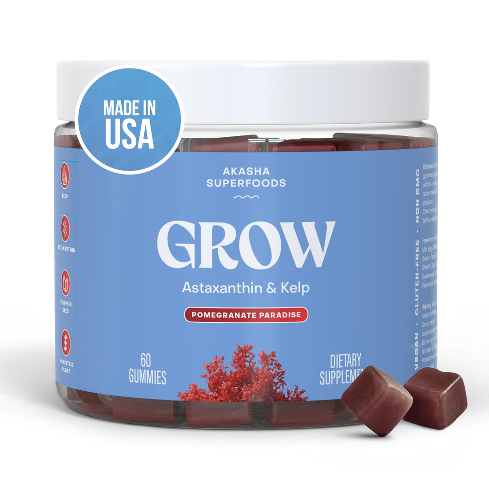 Akasha Superfoods frasco frontal que muestra etiqueta y beneficio diario