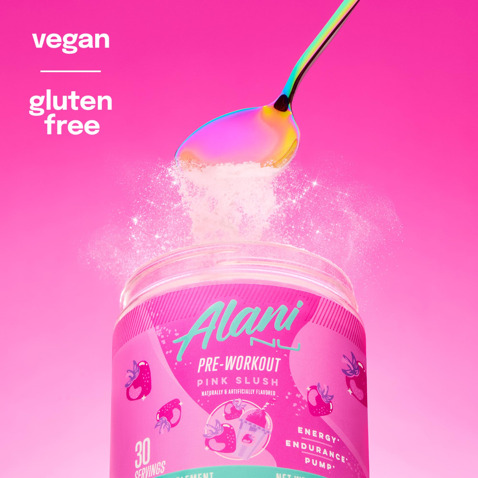 Alani Nu vaso preparado listo para entrenar mostrando color y refresco