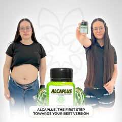 ALCAPLUS producto sobre mesa con hojas evocando detox natural