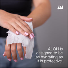 ALŌH etiqueta con ingredientes que destaca aloe y aceites esenciales