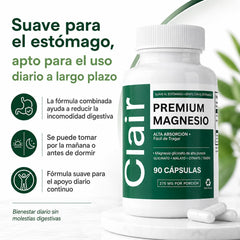 alzclipp Clair consumiendo cápsula con agua para incorporación diaria