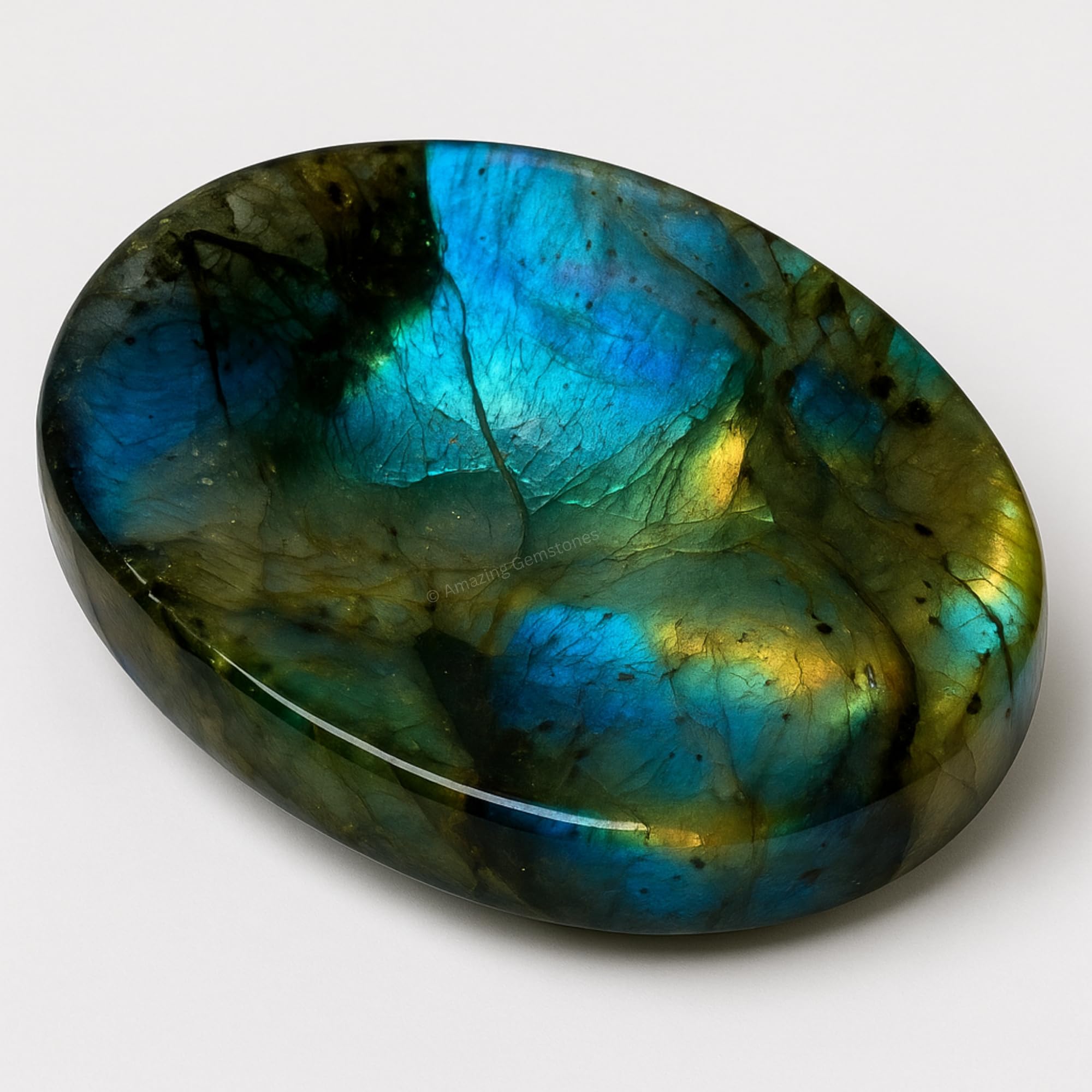Amazing Gemstone piedra labradorita frontal muestra brillo calmante
