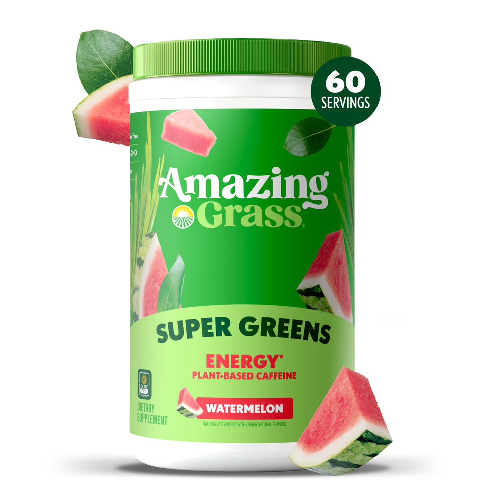 Amazing Grass envase junto a objetos cotidianos para mostrar tamaño y portabilidad