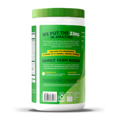 Amazing Grass taza sobre mesa de desayuno integrando producto en rutina