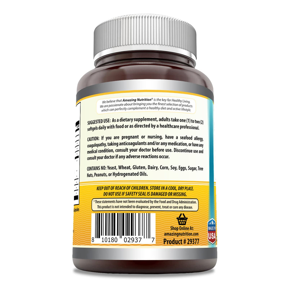 Amazing Nutrition cápsulas en mano para comparar tamaño y cómoda dosificación