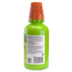 Botellas Amazon Basics en un baño moderno transmitiendo ahorro y practicidad