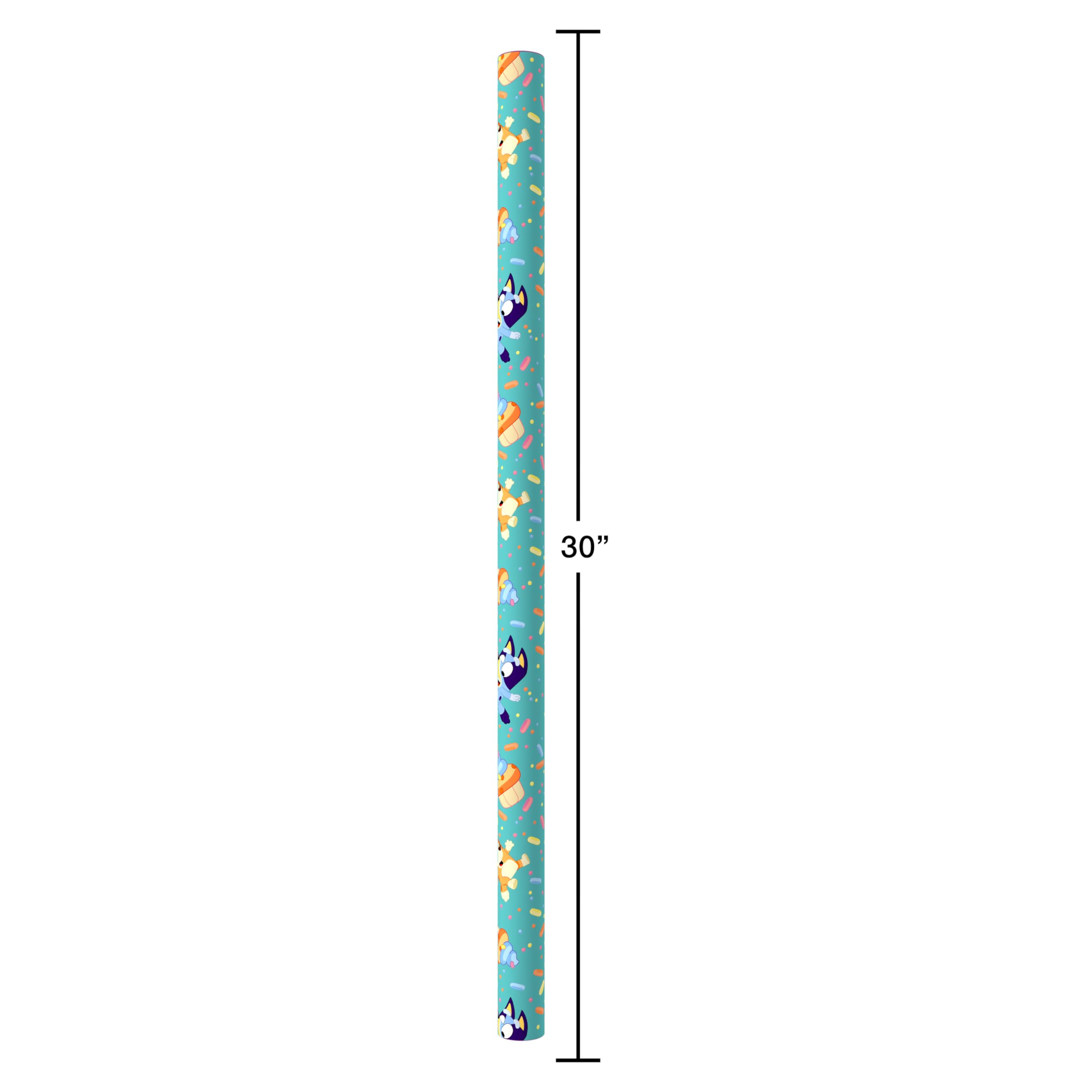 American Greetings comparación de tamaño con una mano, rollo compacto y manejable
