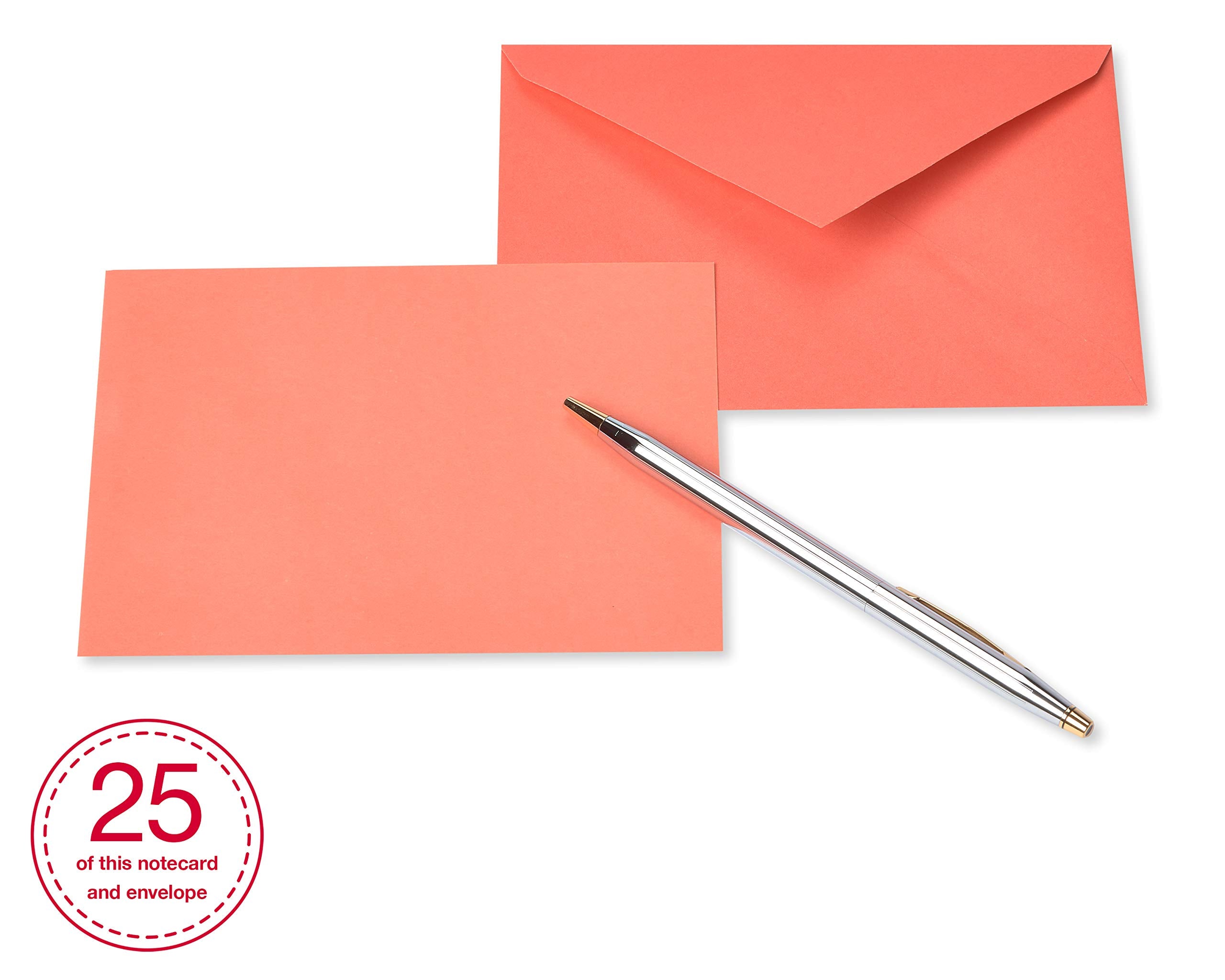 American Greetings mano mostrando tarjeta para ver tamaño real y fácil manejo