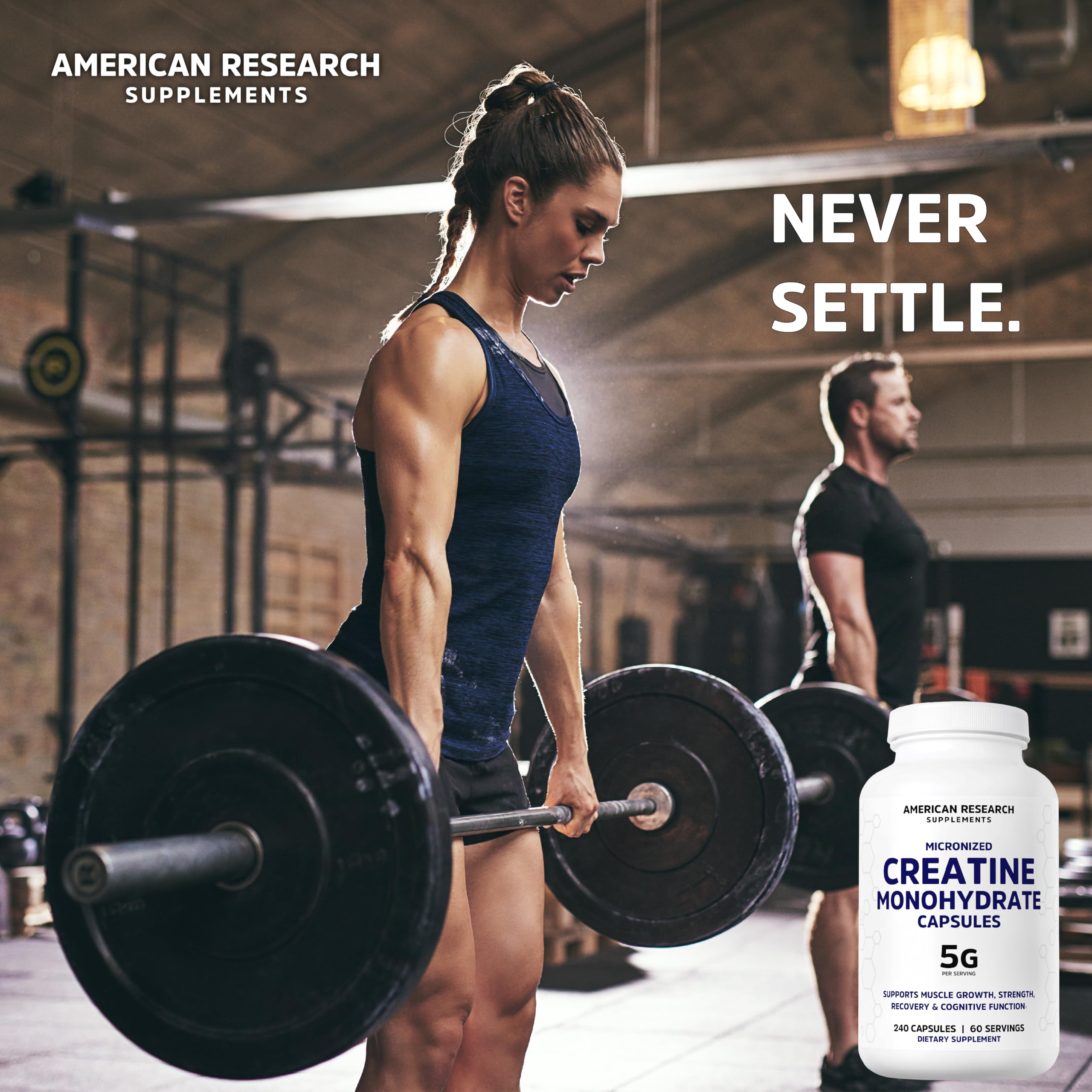 American Research Supplements cápsulas junto a pesas en gimnasio para uso práctico