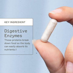 Amy Myers MD polvo y cápsulas en mesa sugieren formulación completa