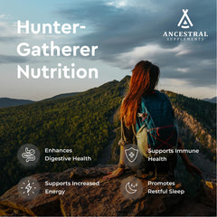 Ancestral Supplements cápsulas en mano para comparar tamaño y facilidad