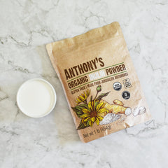 Anthony's bolsa de inulina junto a mano para apreciar tamaño y porción