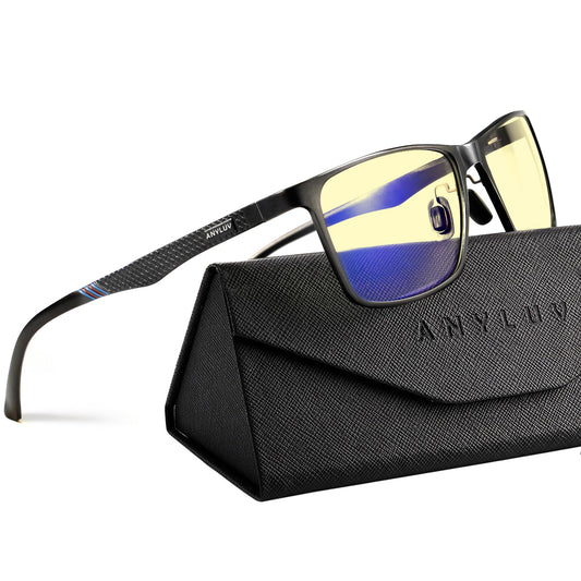 ANYLUV frontal con estuche mostrando protección y estilo