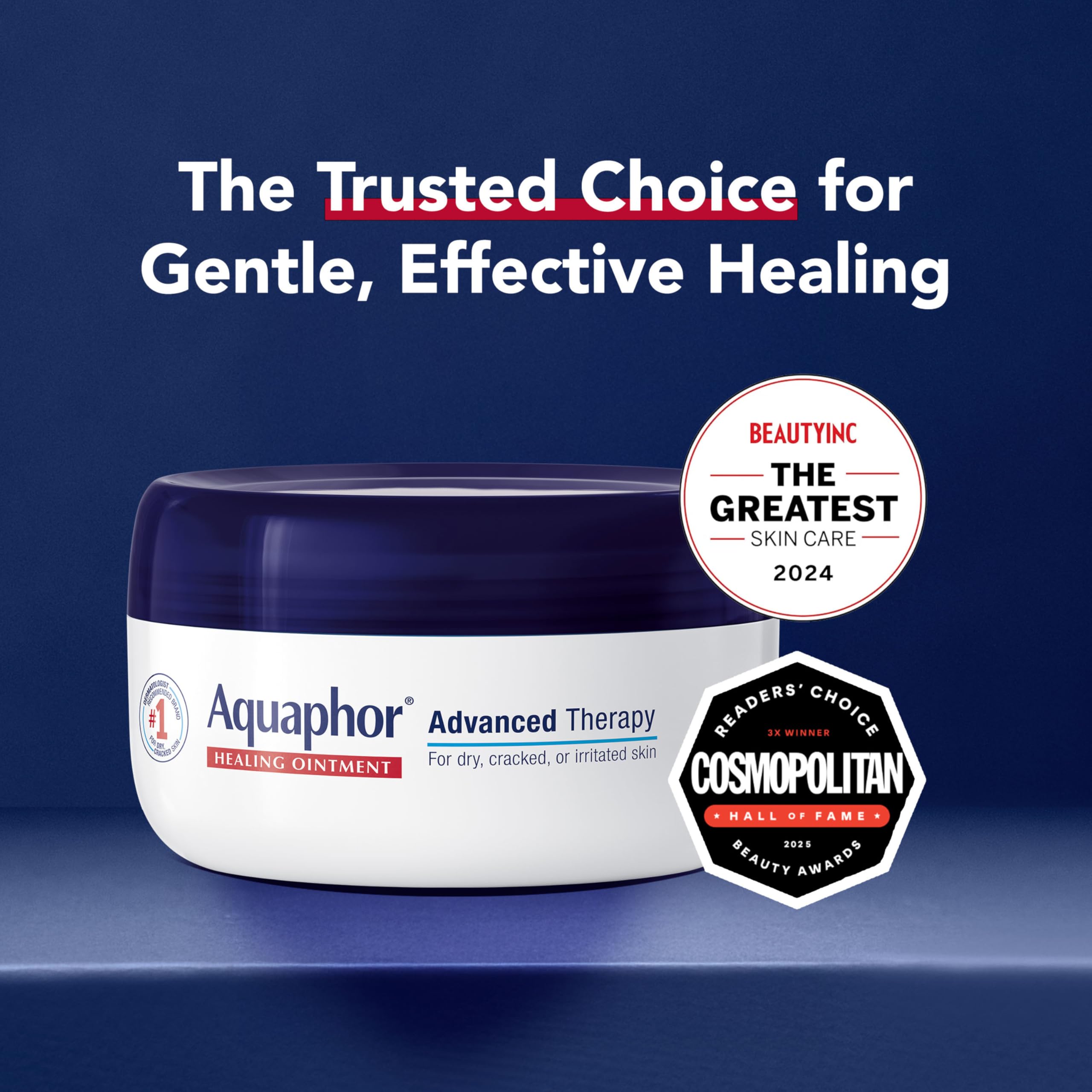 Aquaphor aplicando en labios resecos para hidratación reparadora
