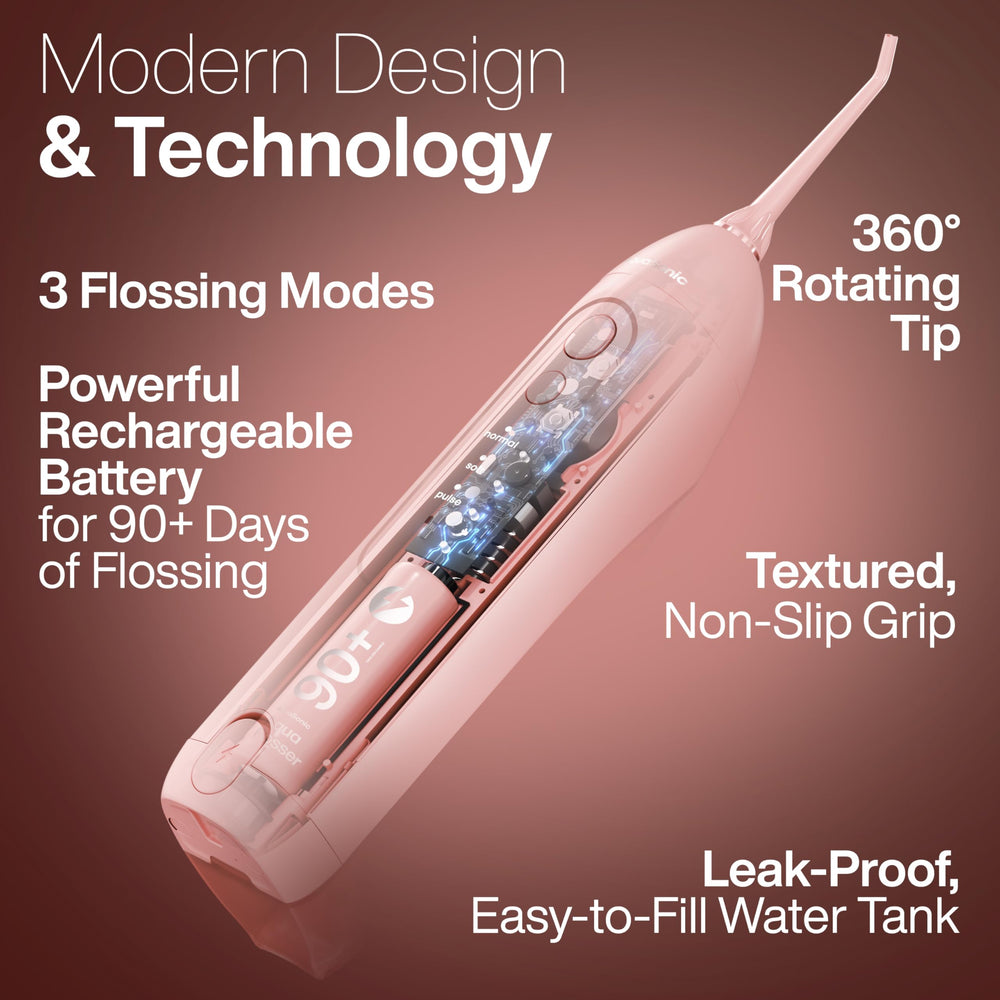 AquaSonic irrigador en uso junto al lavabo para higiene interdental eficaz