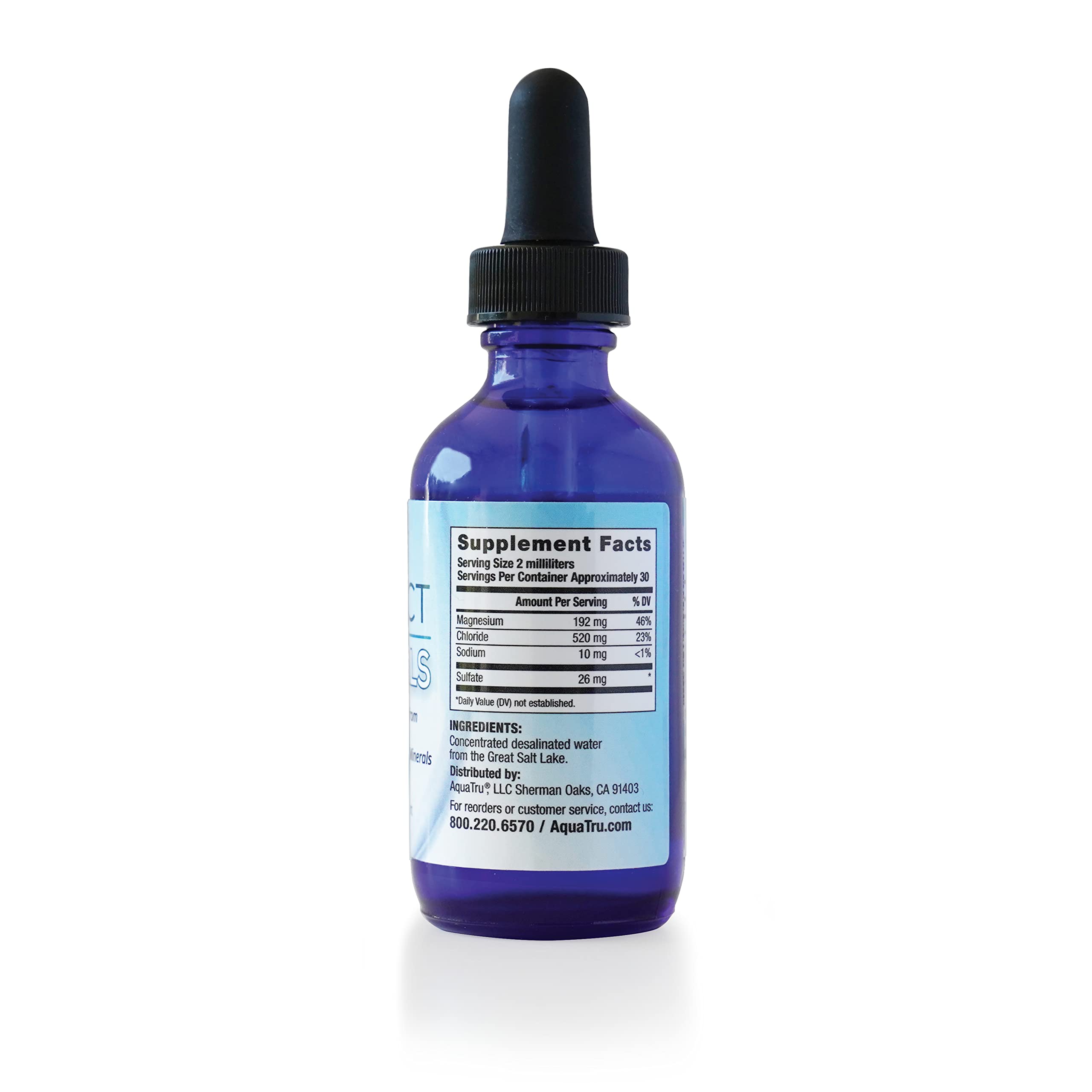Vaso de agua mineralizada con AquaTru Perfect Minerals mostrando sabor mejorado