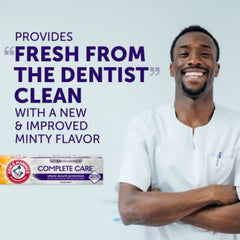 Arm & Hammer primer plano del bicarbonato resaltando limpieza suave y eliminación de manchas
