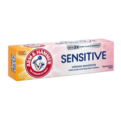 Arm & Hammer primer plano del tubo destacando la textura y la etiqueta clara