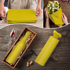 Manos envolviendo regalo con Artdly mostrando facilidad de uso y acabado