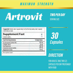 Artrovit cápsula en mano para comparar tamaño y comodidad al tomar