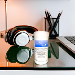 AUDIO - WIPES bote en entorno clínico y doméstico mostrando uso versátil