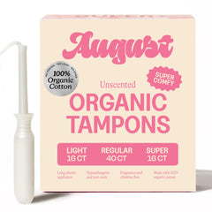 August paquete frontal mostrando las tres absorbencias y beneficios