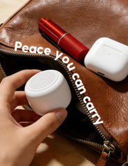 Babelio Pocket Mini dentro de neceser demostrando facilidad de viaje