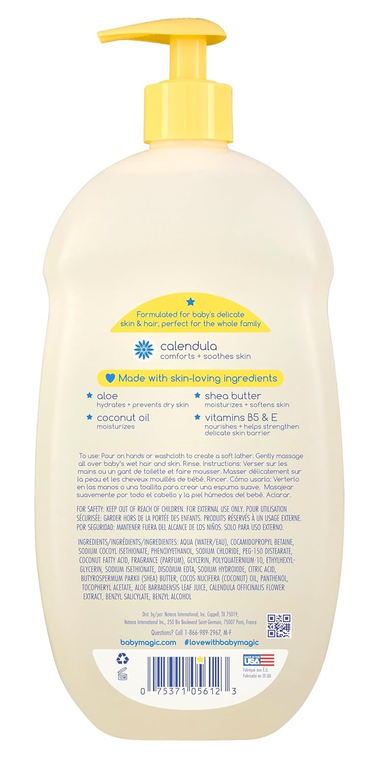 Baby Magic textura del gel hidratante en la mano para mostrar suavidad