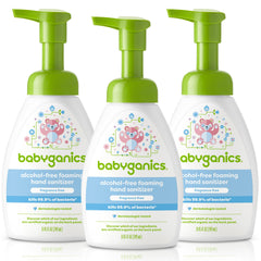 Babyganics frente del envase con bomba, facilita higiene rápida
