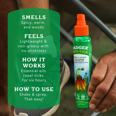 Badger escena de camping familiar usando el spray para comodidad al aire libre