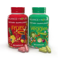 Balance of Nature frasco frontal mostrando frutas y verduras, claridad de ingredientes