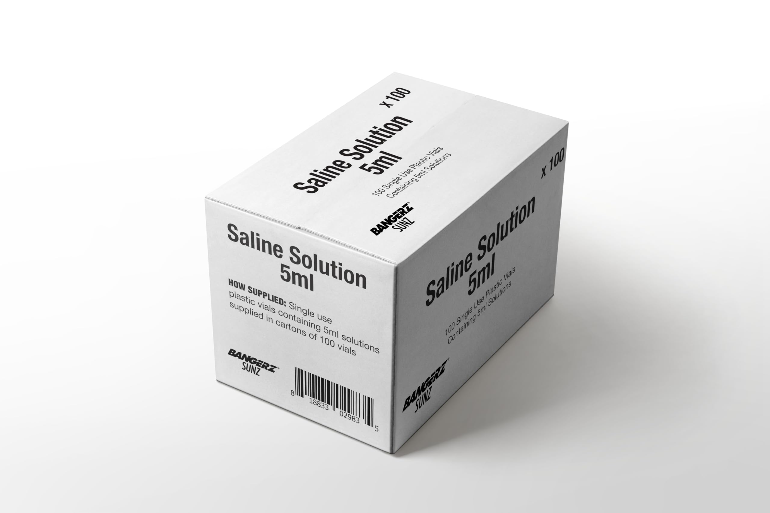 Bangerz Sunz solución salina clara en primer plano que demuestra pureza y esterilidad