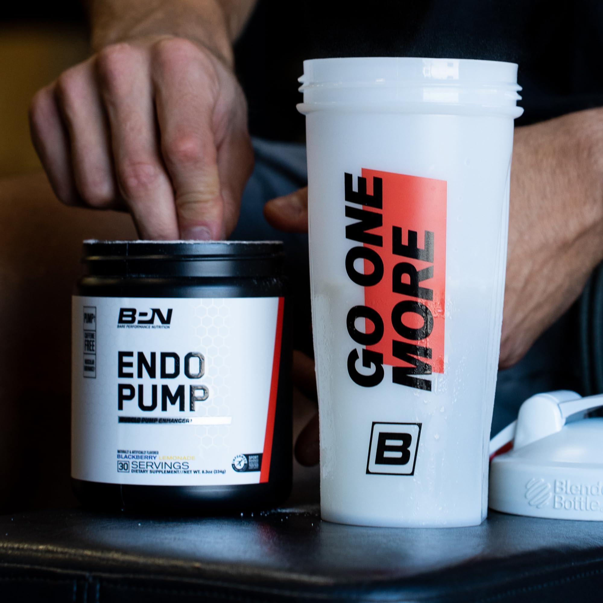 BARE PERFORMANCE NUTRITION etiqueta con certificación Informed Sport visible