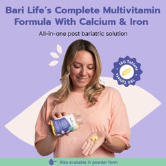 Bari Life persona tomando suplemento ilustrando adherencia y conveniencia