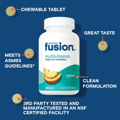 Bariatric Fusion tabletas en mano para comparar tamaño y facilitar la dosificación
