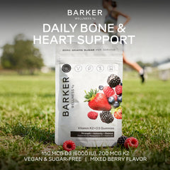 Barker Wellness Co gomitas en mano mostrando tamaño y porción