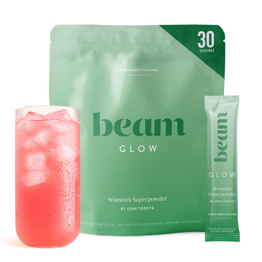 Envase BEAM Glow al frente resaltando formato y diseño, ideal para rutina diaria
