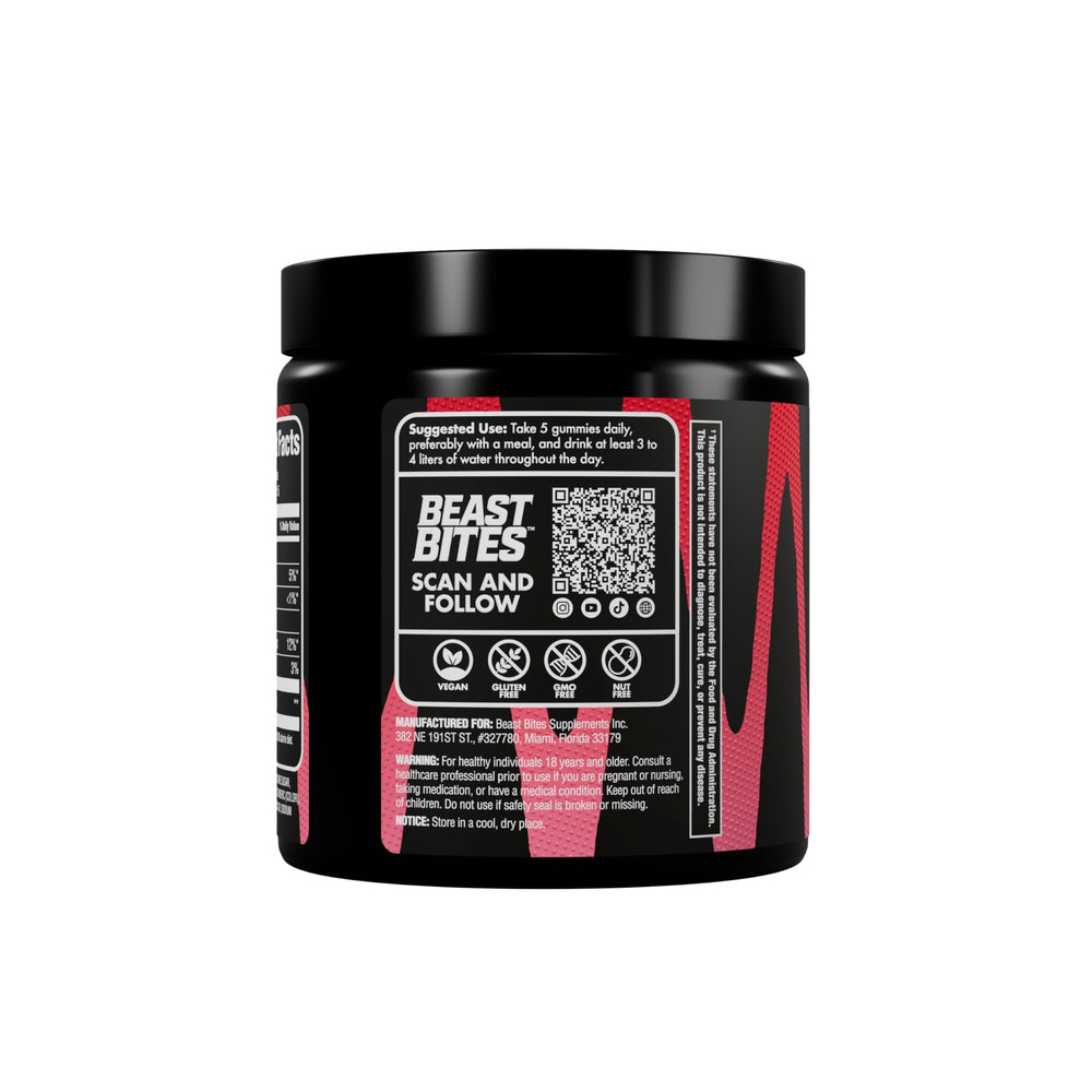 BEAST BITES gominolas sobre toalla de gimnasio mostrando conveniencia postentrenamiento
