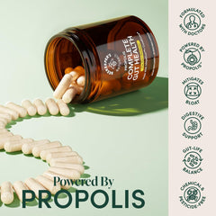 Beekeeper's Naturals primer plano de propóleos y polen mostrando origen natural