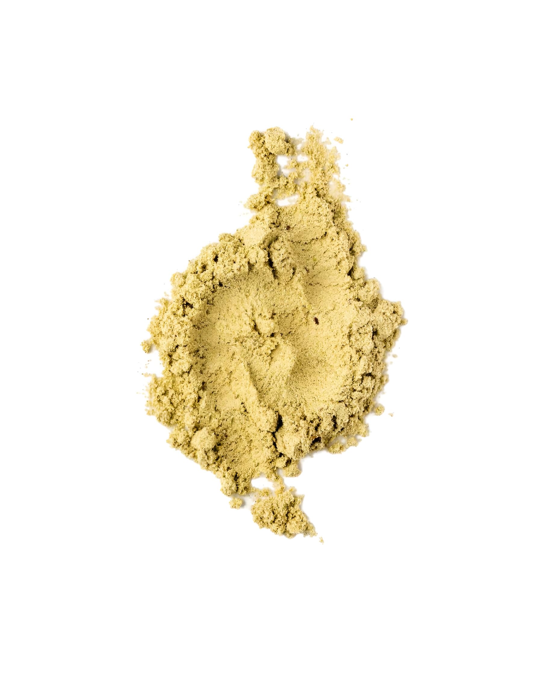 Cucharada medidora con porción de Bella All Natural para dosis precisa
