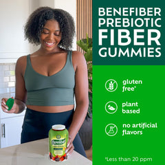 Gomita Benefiber partida mostrando interior y sugerencia de sabor natural