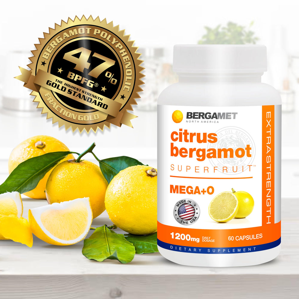 Persona en desayuno saludable con BergaMet junto a alimentos frescos