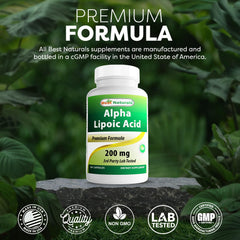 Best Naturals persona sosteniendo cápsula antes de ingerir, uso diario cómodo