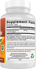 Primer plano de la etiqueta nutricional Best Naturals mostrando dosis y certificaciones