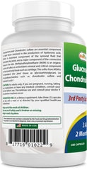 Best Naturals frasco abierto con cápsulas y material informativo junto al producto
